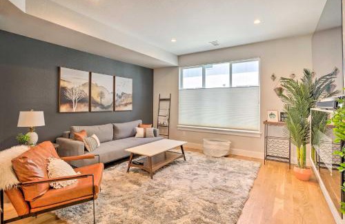 West Colfax Maison | City Skyline Views Upscale Denver Townhome