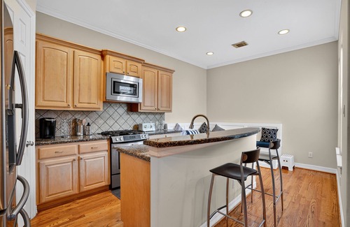 Washington Ave./ Memorial Park Maison | City stay at Memorial Park. Centralized property to all landmarks and hospital.
