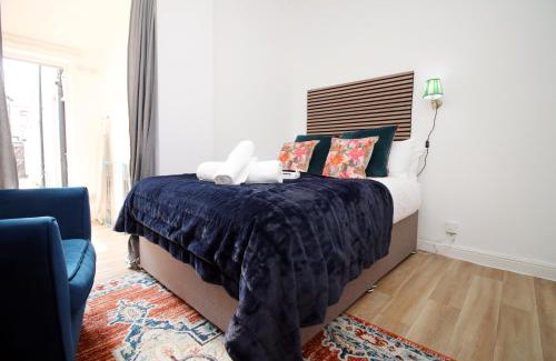 Grangetown Appartement | City Stay! Smart TVs in every room! Sleeps 4 & Parking Available, 2 min walk to Shops, Bars and Restaurants