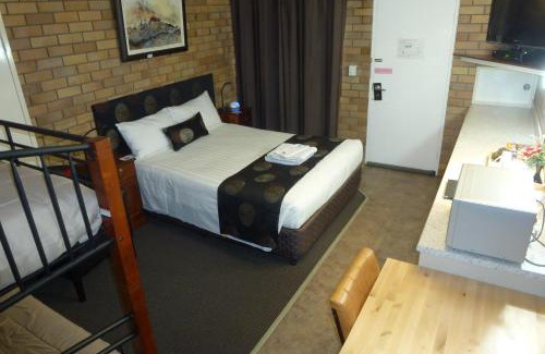 Warwick Hôtel | City View Motel