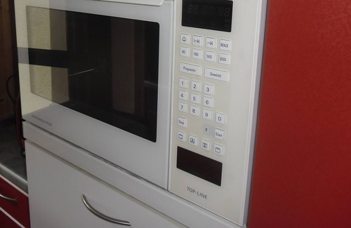 Regensburg Appartement | Citycastle in centre of town, 4guests, parking, internet 2-3bedrooms, 90sqmtr.