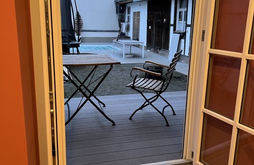 Loerrach Appartement | CityDreams - a Charming holiday apartment with pool in the heart of Lörrach