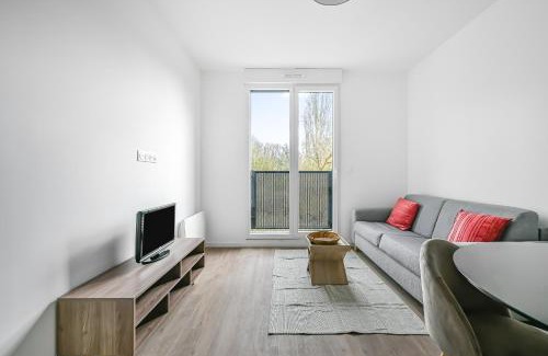 Evreux Appartement | CityStay Évreux Cosy 40 m2 Parking privé & Wi-Fi Centre & Gare