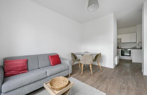 Evreux Appartement | CityStay Évreux Cosy 40 m2 Parking privé & Wi-Fi Centre & Gare