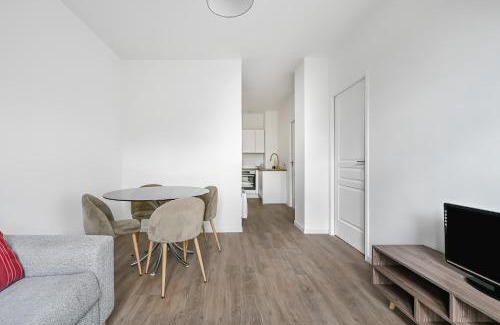 Evreux Appartement | CityStay Évreux Cosy 40 m2 Parking privé & Wi-Fi Centre & Gare