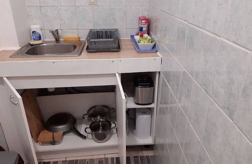 Clamart Appartement | Clamart apartment 200 m from the T6 tram station PAVE BLANC with separate kitchen