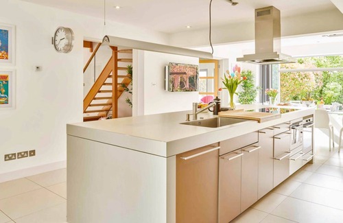 Cheltenham Villa | Clarendon House - Neuf Chambres Villa, Couchages 24
