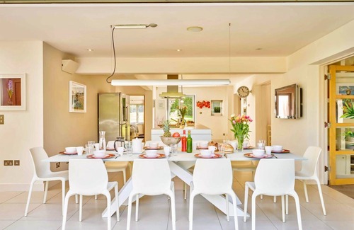 Cheltenham Villa | Clarendon House - Neuf Chambres Villa, Couchages 24