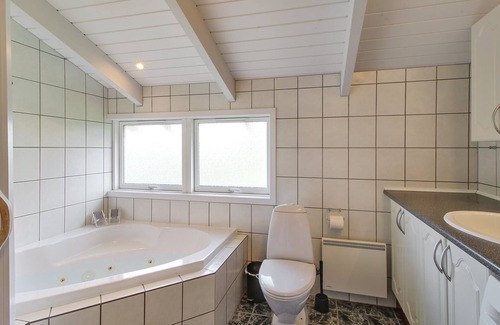 Hou Maison | "Clari" - 500m from the sea by Interhome