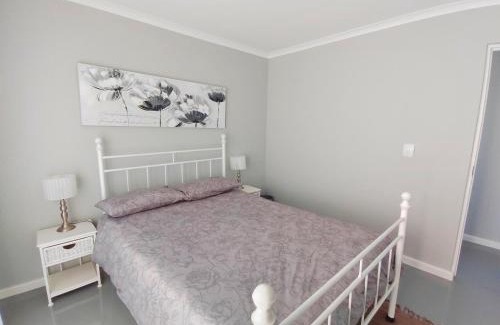 Shelley Point Maison | Clarke House