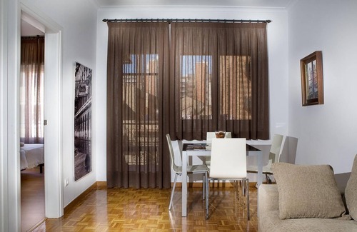 El Camp de l'Arpa del Clot Appartement | CLASSBEDROOM SAGRADA FAMILIA APARTMENT