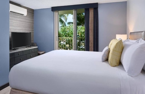 Diamond Head - Kapahulu - St. Louis Hôtel | Classic 1-Bedroom Suite | Kaimana Beach Hotel | Steps to the Beach