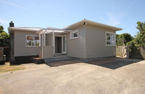 Paraparaumu Beach Maison | Plage classique des années 50 Bach - Pratique pour tout