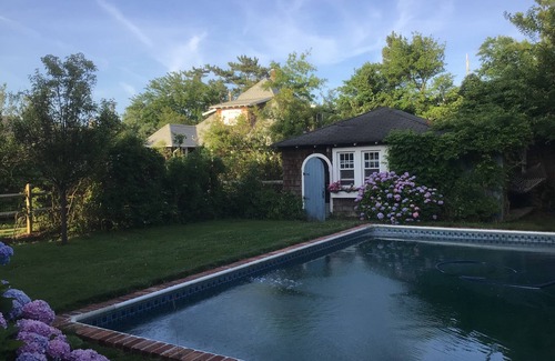 Bay Head Maison | Classic Bayheader with Pool & 4 minute Walk to Beach