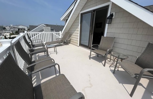 Beach Haven Gardens Appartement | Classic beach house on the bay