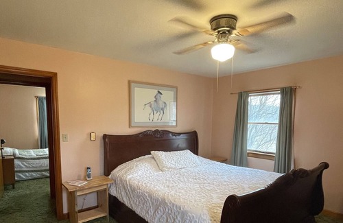 Mustoe Maison | Classic cozy brick ranch, with beautiful panoramic views!