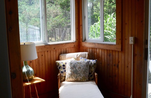 Seaview Cottage | Charmant Cottage Seaview. Brises d'océan. Confortable et paisible.