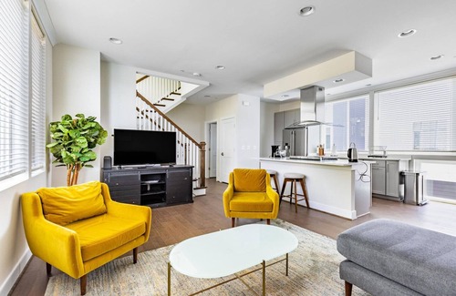 Nauck Maison | Classic Green Valley 3BR w/ W/D, nr Restaurants & Bars, by Blueground