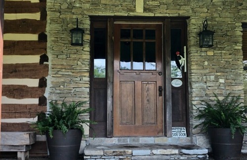 Taylorsville Cabine | Classic Kentucky Farm: Bluegrass - Bourbon - PGA -Firepit-Horse Country-WiFi