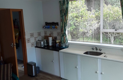 Furneaux Maison | Kiwi Bach classique, Endeavour Inlet, Queen Charlotte Sounds Marlborough