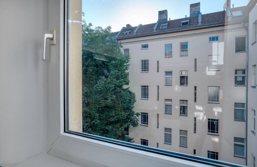 Friedrichshain-Kreuzberg Appartement | Classic Kreuzberg Studio Fully Furnished & Equipped, by Blueground