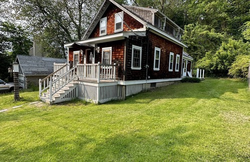 Ward Hill Maison | Classic New England Bunkhouse- Home for the whole family!