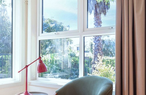 Bentleigh Maison | Classic Patterson Charm with Modern Comfort