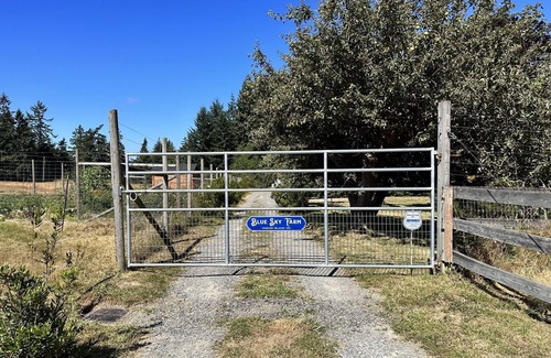 Vashon Island Maison | Retraite paisible de 10 acres sur l'île de Vashon avec vue sur l'eau et les montagnes olympiques