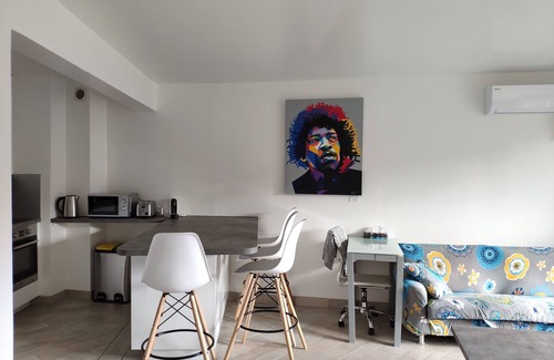 Couronne Urbaine Appartement | Magnifique appartement T3 classé 4*, 43m2, centre d'Aix avec parking et terrasse