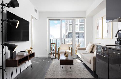 Garden District Appartement | Classy and Luxury 2 bedroom apartment 5 mins to Dundas Square