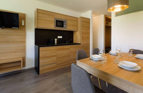 Zsira Maison | Maison de vacances élégante avec jardin à Lutzmannsburg