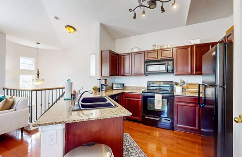 Gardens Maison | Classy house near trails with pools, playground, basketball & beautiful upgrades