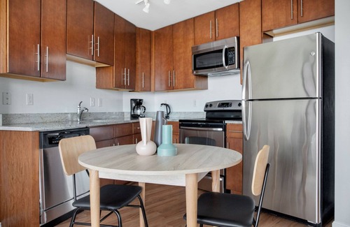 North Bethesda Appartement | Classy North Bethesda 1BR w/ Pools, nr Coffee & Groceries, by Blueground