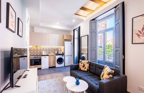 Morvedre Appartement | 🌻Classy Studio Apartment with Unique Design🌻
