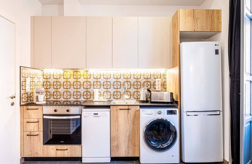 Morvedre Appartement | 🌻Classy Studio Apartment with Unique Design🌻