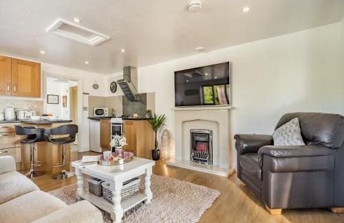 Louth Maison | Clay Lake Cottages - Dad's Shed