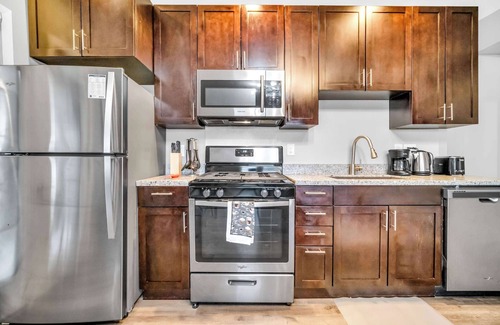 Hough Appartement | Cle Suites 2BR/1BA | 5 min Walk to Cle Clinic #4
