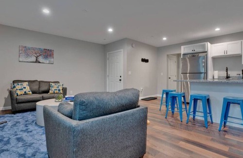 Gorham Appartement | Clean 1BD | Quiet | Long Term Friendly