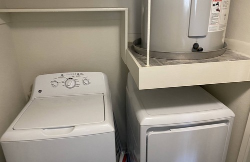 Legacy Park Appartement | Clean and Comfy space at the shops at Legacy in Plano