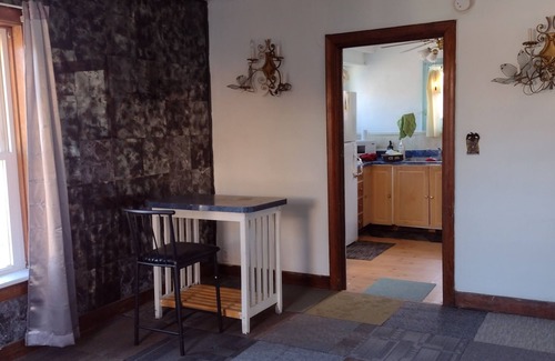 Northwoods Maison | Clean and Quiet 3-bedroom house for NON-Smokers only