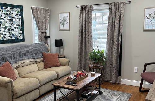 Leominster Appartement | Clean and renovated apartment close to highway and Worcester