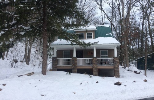 Swengel Cottage | Cottage de Charme long Penns Creek, Waterviews, WiFi, Apple TV, feu extérieur