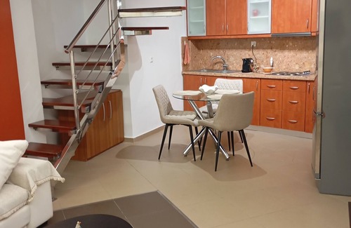 Ierapetra Appartement | Clean & Cozy 2-Level Home in the Heart of Ierapetra – Perfect for Extended Stays