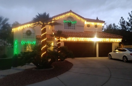 Spring Valley Maison | Clean, Cozy, & Well Appointed Bedroom w/att Private Bathroom