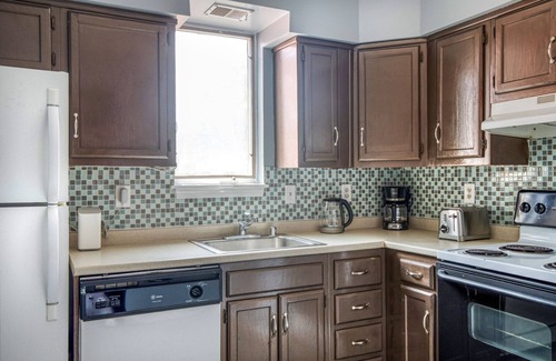 Georgetown Appartement | Clean Georgetown 2BR w/ W/D, nr Embassy Row & Nightlife, by Blueground