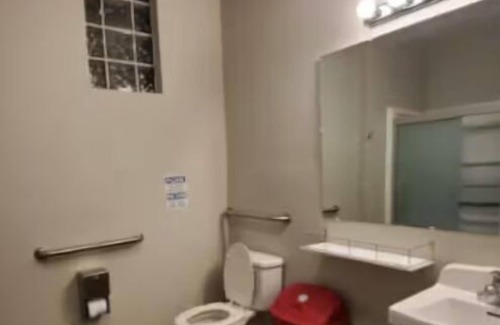 South Loop Hôtel | Clean & Modern Central Location Free Coffee!
