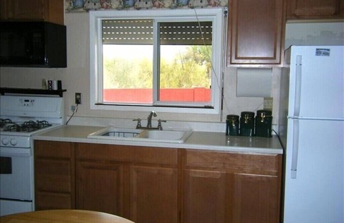 Apache Junction Maison | Clean, quiet home Apache Junction Available Apr 7th 2025 thru Nov 25 2025