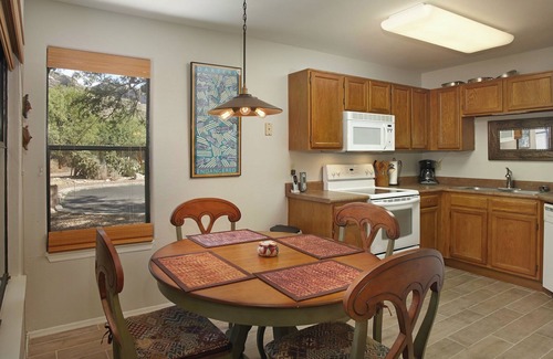 Tucson Copropriété | RARE privée et meilleure vue au bord de la propriété face aux montagnes! 2br / 2ba