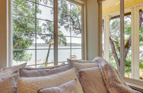 Lucerne Appartement | Clear Lake Getaway with Dock Access and Shared Yard!