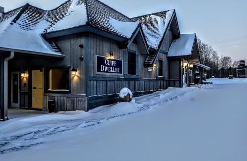 Tofte Hôtel | Cliff Dweller on Lake Superior